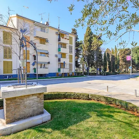 Premium Peschiera Apartman *